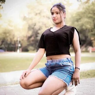 Shyna Khatri Web Series Online Wikipedia Movies Photos Age Height And