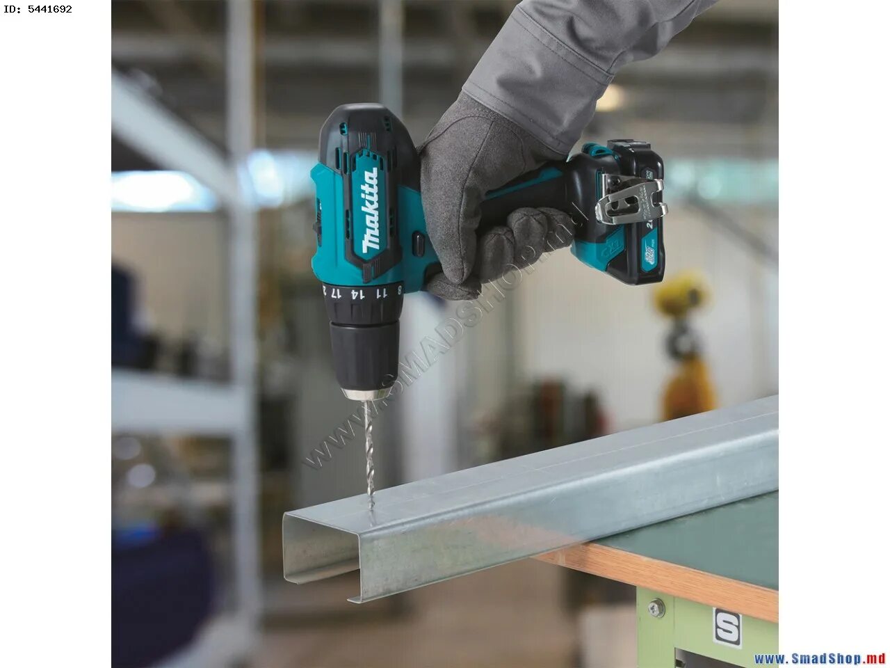 Дрель шуруповерт makita df333dwye4. Дрель-шуруповерт makita df333dwae. макита 333. makita df333 кейс. makita b-28905.