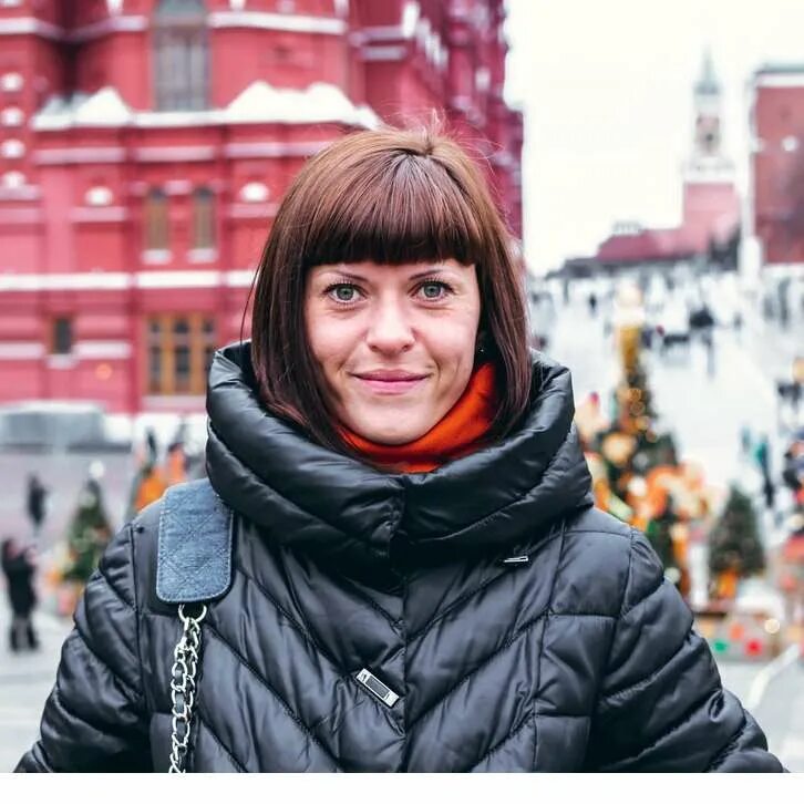 Москвичка коломна. Девушки москвички. москвичка женщина. женщина в городе москва. москвички внешность.