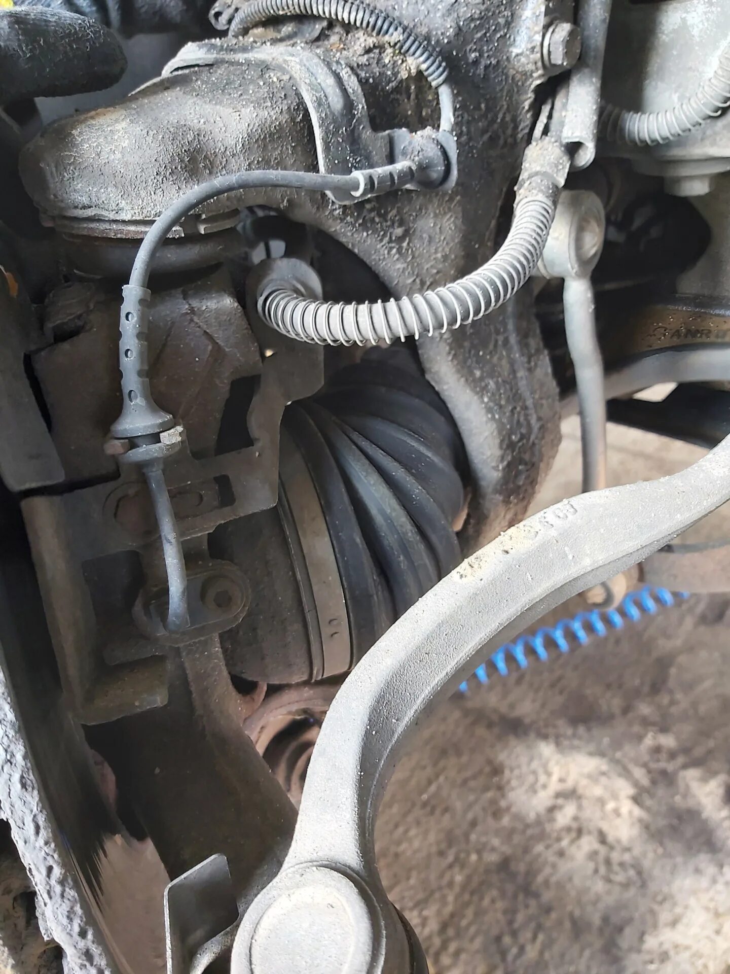 Как снять датчик абс пежо № 43: ABS breaking system faulty Peugeot 307 Peugeot 307, 1,6 л, 2006 года пол