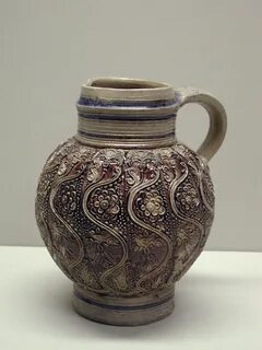 Старинный сосуд