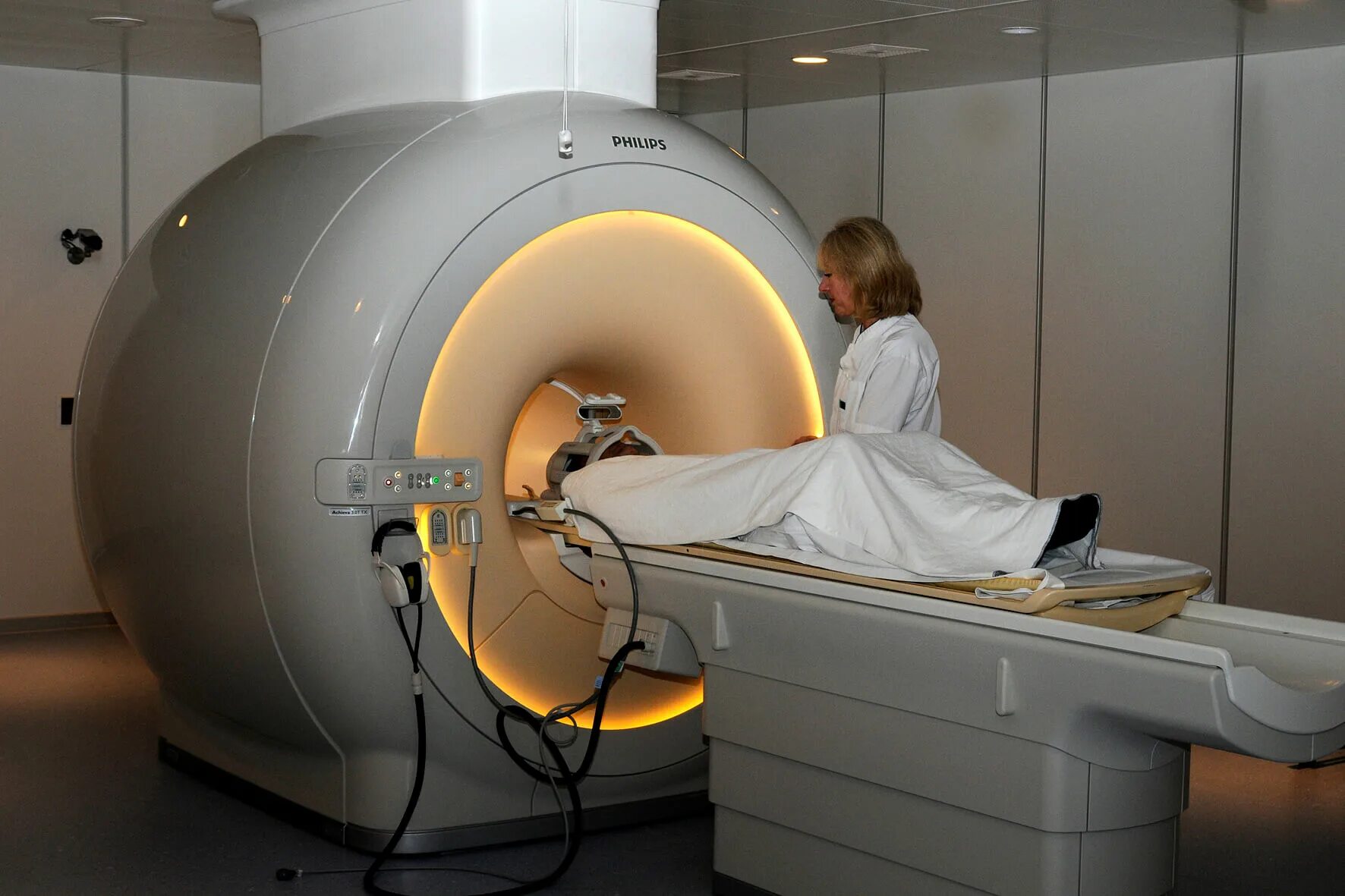 Тонус тесла. Iskra medical tesla. Тонус кстово магистральная. Миотонометрия мышц. Siemens magnetom espree 1.