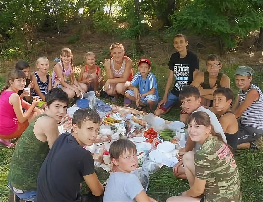 Численность населения в станице буденовской. Погода в станице новопетровской. Погода в станице новопетровской. Парк буденновский станица кагальницкая 2002 год. Хутор новопетровский.