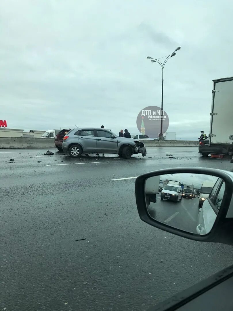 Дтп мкад 24. Авария на мкаде 26 декабря 2021. Дтп мкад 24. Мкад. Дтп мкад 24.