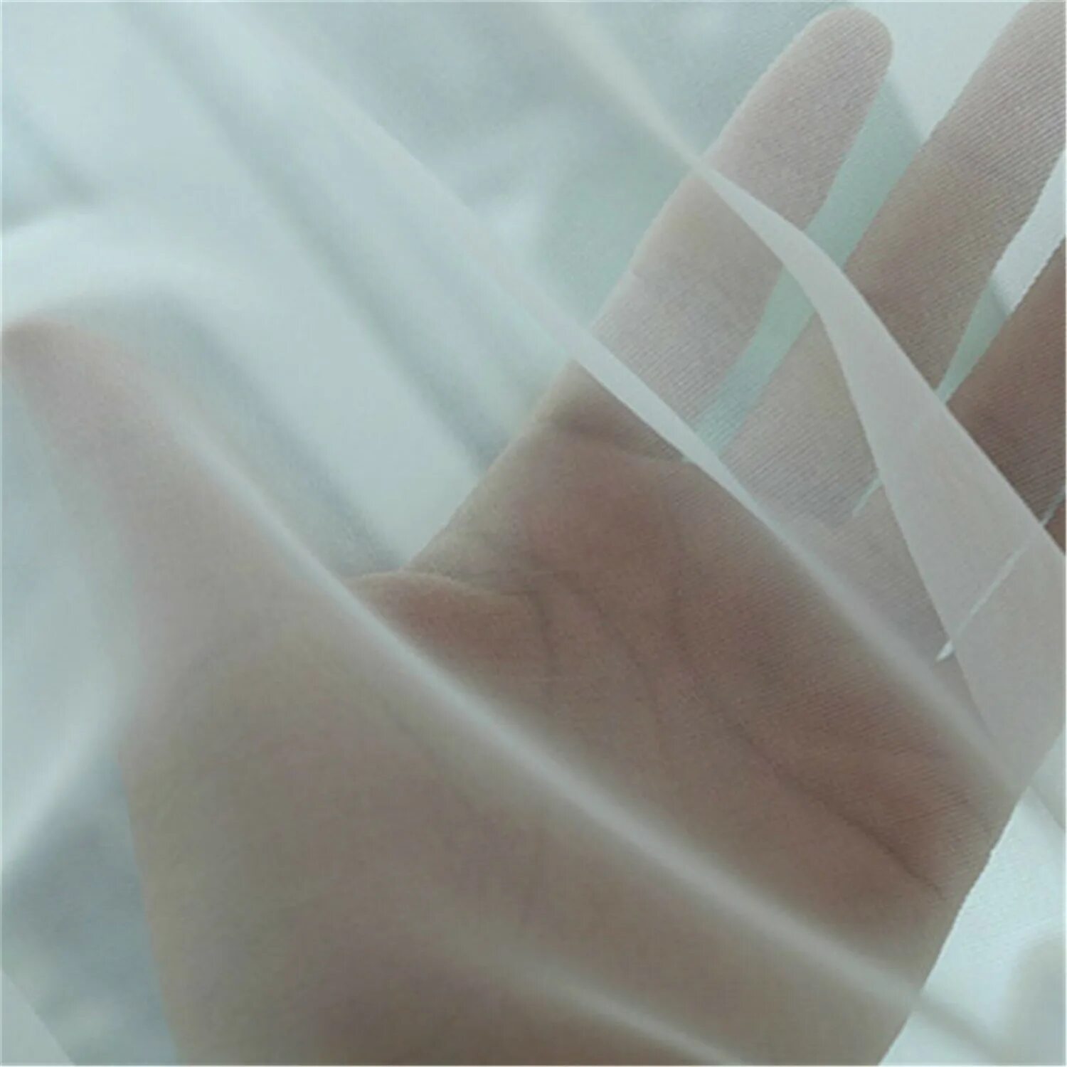 утяжелитель для штор. тюль антикоготь. тюль сетка-бриллиант 36009-101 высота 295. тюль с голубой вышивкой. тюль на люверсах в гостиную без штор.