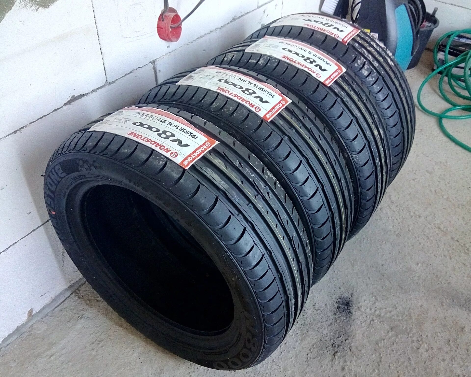 195/55 R16 Roadstone n8000. Roadstone n8000 205/55 r16. Nexen n8000 195/55 r16. Nexen n8000. Купить шины nexen r16