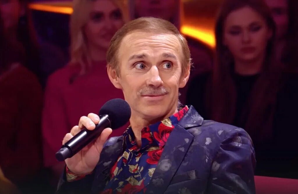 Конфетка тнт вчера. Шоу конфетка на тнт. конфетка тнт ведущие.