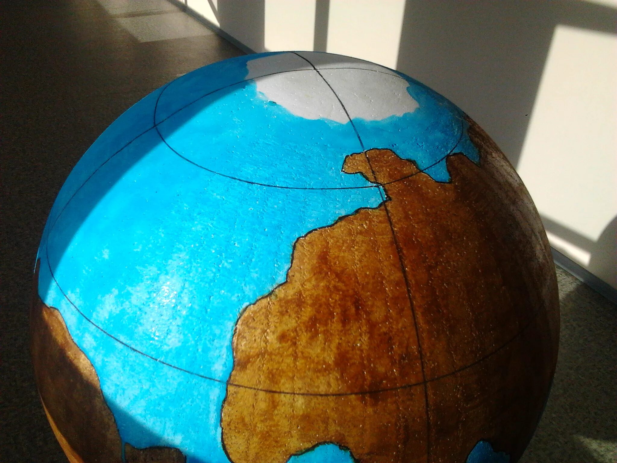 Как сделать земной шар. Макет земли. Макет земного шара. Модель глобуса. Глобус из пластилина.