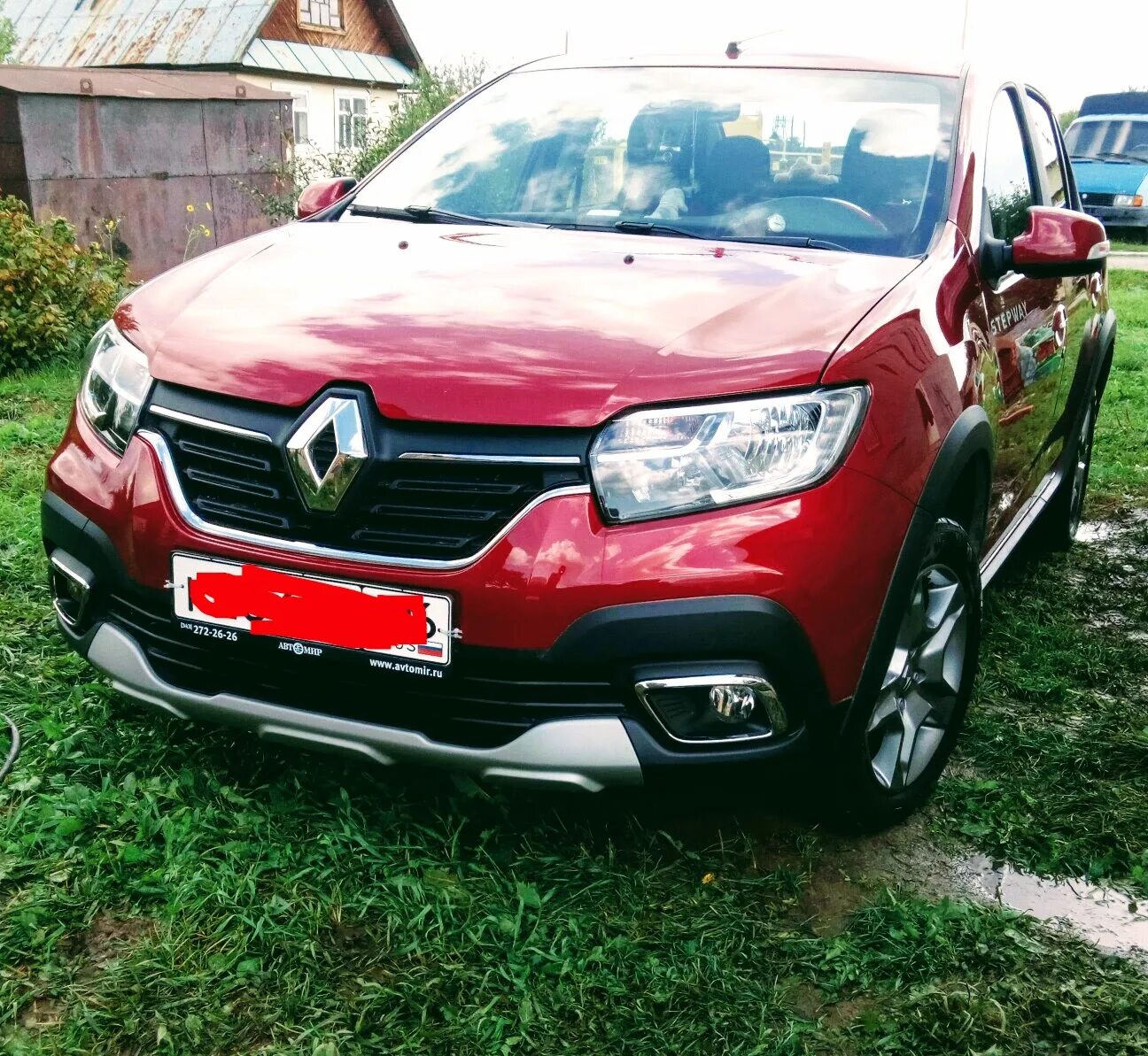 Купить рено в курской области. Рено Логан 2 степвей. Логан 1 степвей. Renault Logan Stepway 1.6 at вишневый. Рено Логан степвей отзывы.