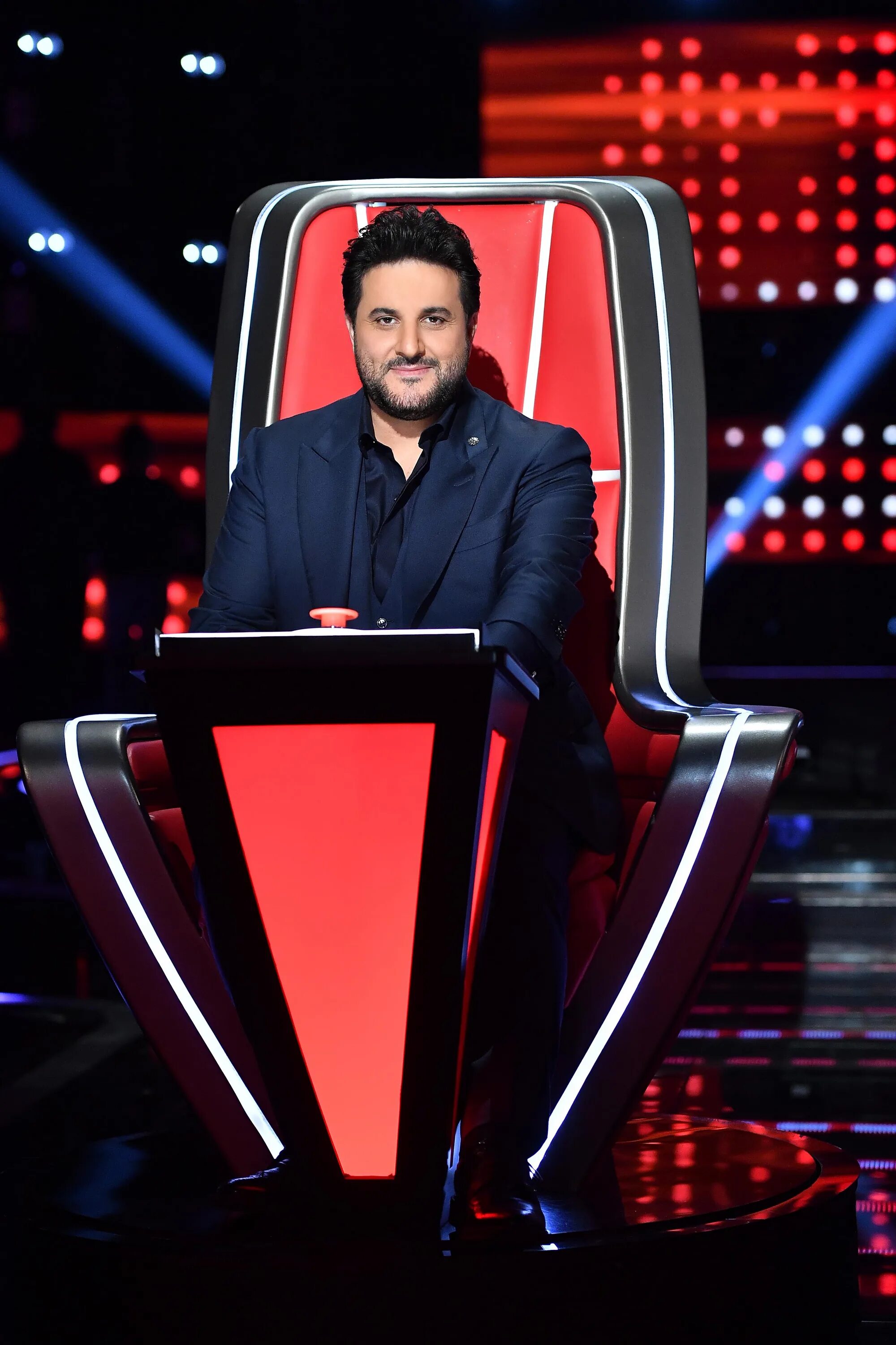 Голос дата выхода. Суланж the voice. мужчины жюри шоу the voice. голос франция 2025. the voices.