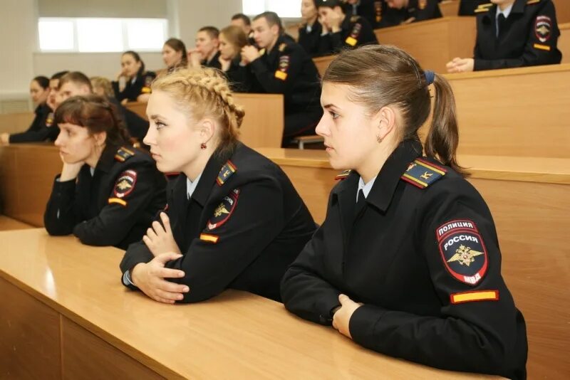 Колледжи после 9 омск для девушек. Курсантки омской академии мвд. школа полиции. правоохранительная деятельность. шкода полиция.
