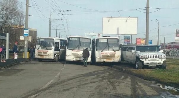 21 автобус дзержинский. ДТП Дальняя и Дзержинского Краснодар. Дзержинский маршрутка 739.