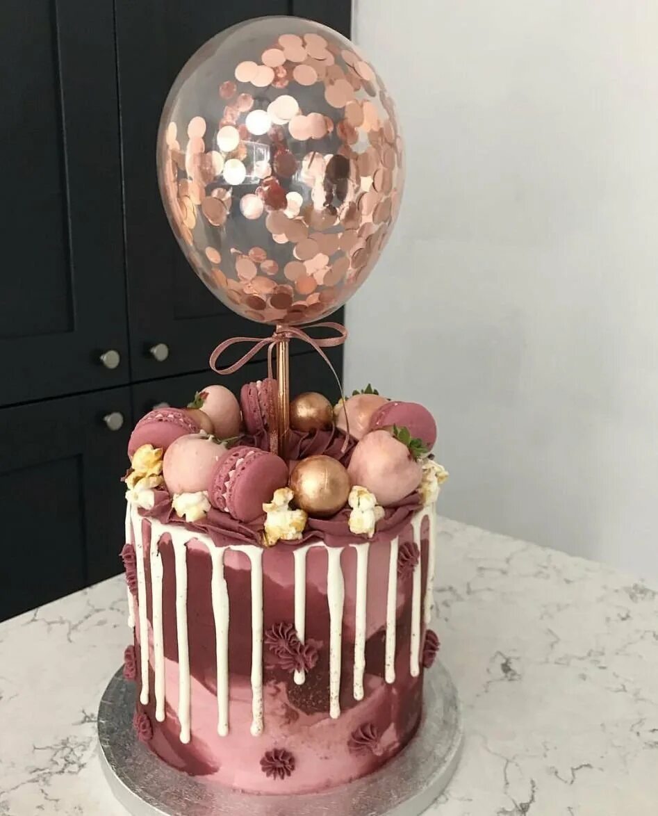 Торт с воздушными шарами. Декор торта с шариками. Торт с шариками. Торт с шоколадными шарами. Торт «воздушные шарики».