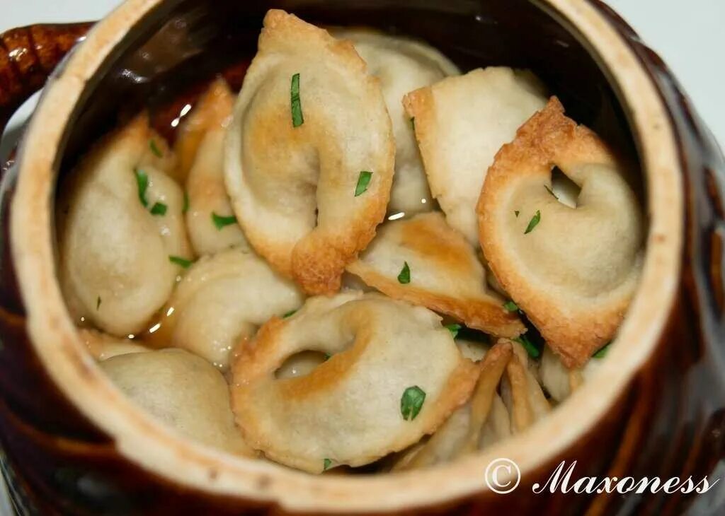 Как приготовить горшочки из теста. Как приготовить горшочки из теста. Мясо в горшочке из теста. Мясо в горшочке из теста. Как приготовить горшочки из теста.