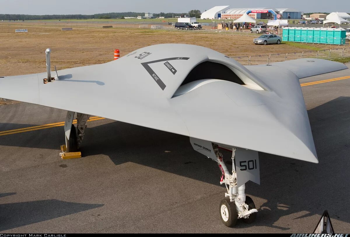 Х 47 б. Northrop Grumman x-47b. БПЛА X-47b. Беспилотник США X-47b.. Беспилотник Боинг x-47.