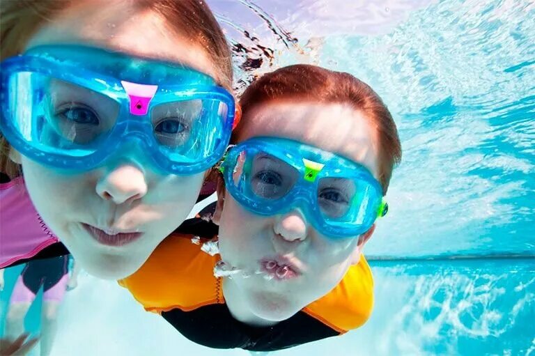 Лучшие маски для плавания. Очки для плавания Aqua Sphere Seal Kid. Очки для плавания детские Aqua Sphere Moby Kid 3-7 лет. Очки для бассейна детские Swim Goggles. AQUASPHERE Kid очки- маска.