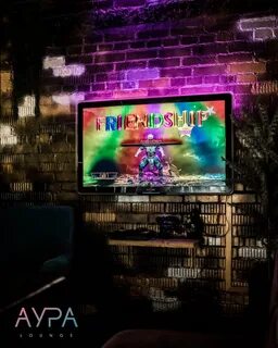 Aura lounge