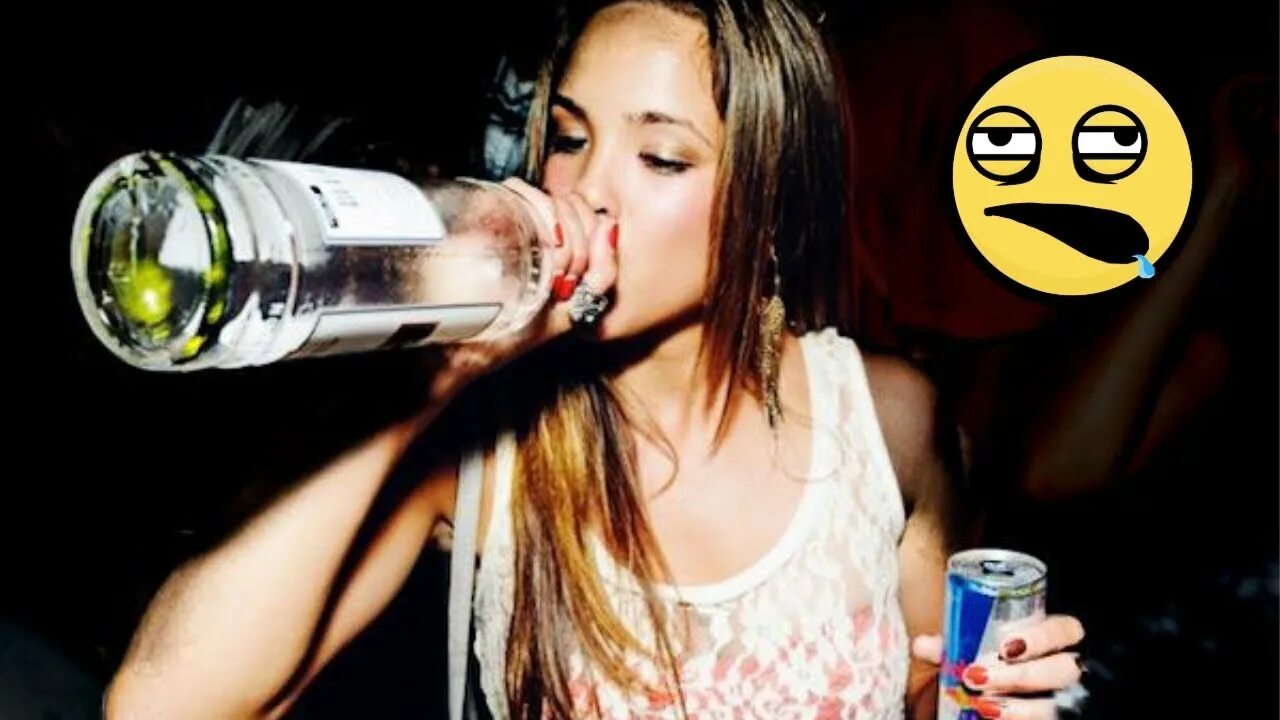 Hot drinking chicks. Total drunk девушка. Дринк чикс. Хот Дринк чикс. Дринк герлз шоу.