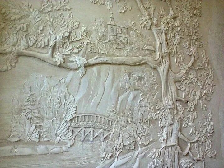 Гипсовый барельеф. Гога тандашвили барельеф. Декоративная лепнина на стены. Панно из гипса. Гипсовые рельефы.