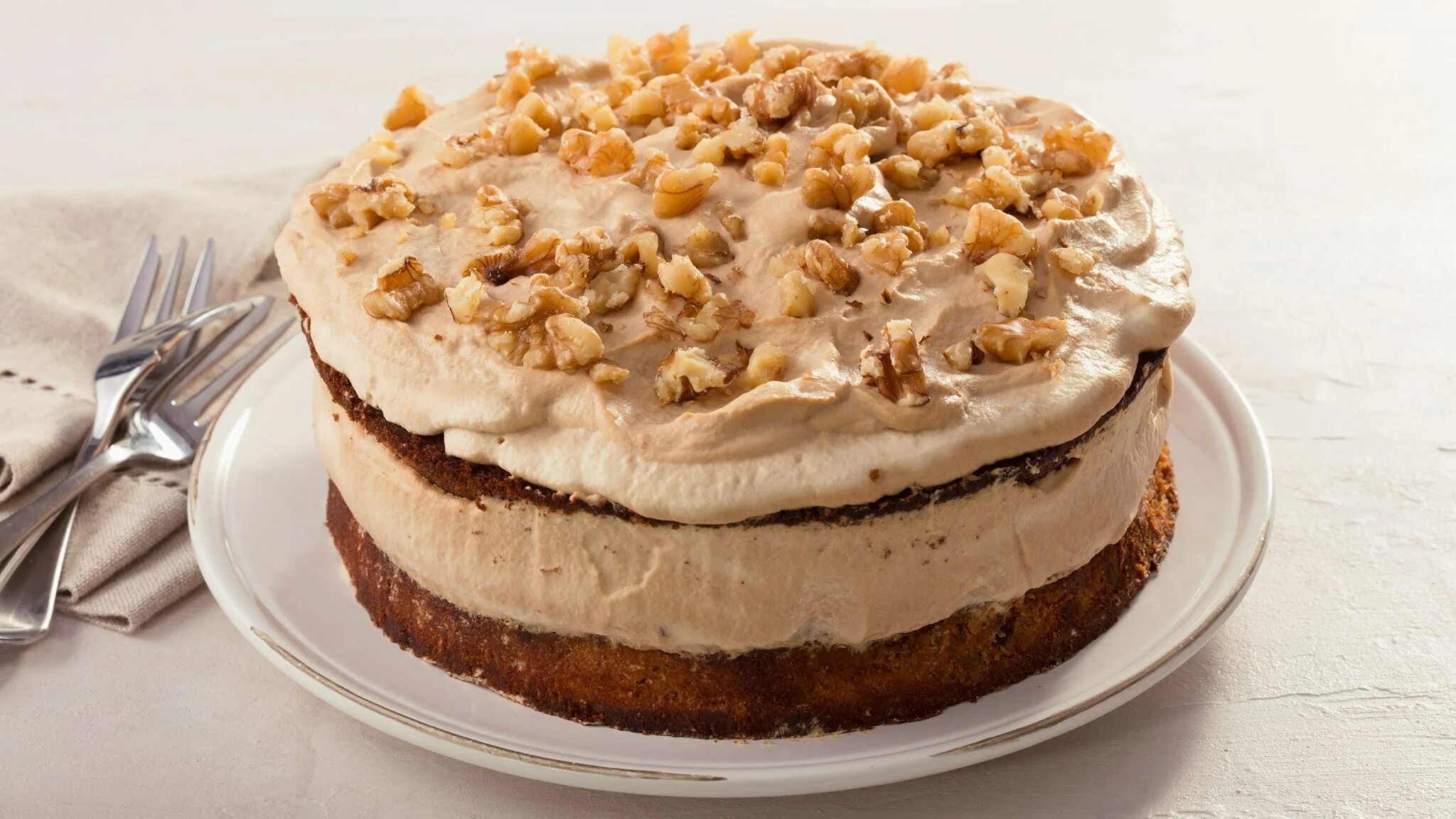 простой торт с грецким орехом