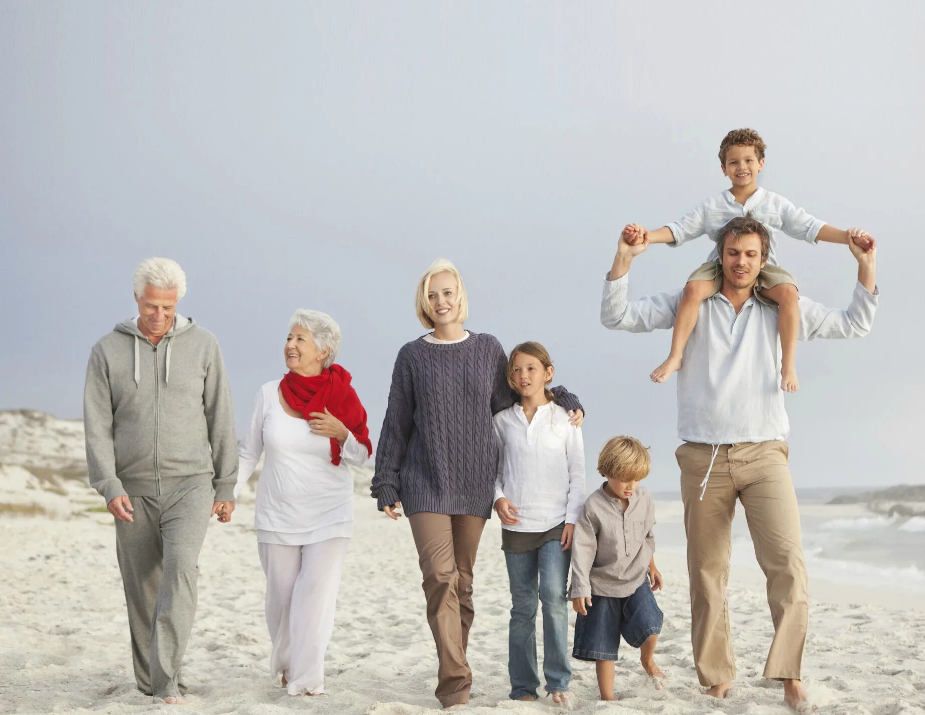 родители 2 сериал. современная семья. большая дружная семья. разные поколения. наталья мотева актриса.