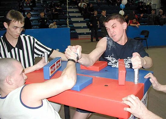 армрестлинг украина. артем юниоры армрестлинг. георгий хубаев армрестлинг. чемпионат россии по вольной борьбе 2017. весовые категории в армрестлинге юниоры.