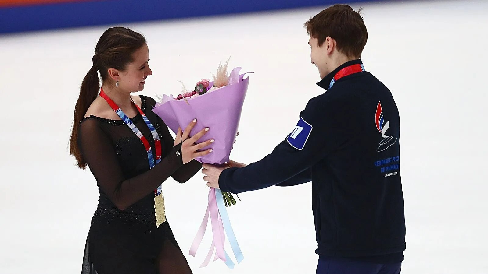 Камила валиева фигуристка. Фигурное катание новости 2024. Фигурное катание новости 2024. Камила валиева фигуристка. Загитова лицо крупно 2023.