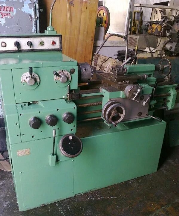 Станок 1к62. Ижевский станок. Ижевский станок. Шабровщик. Иж 611.