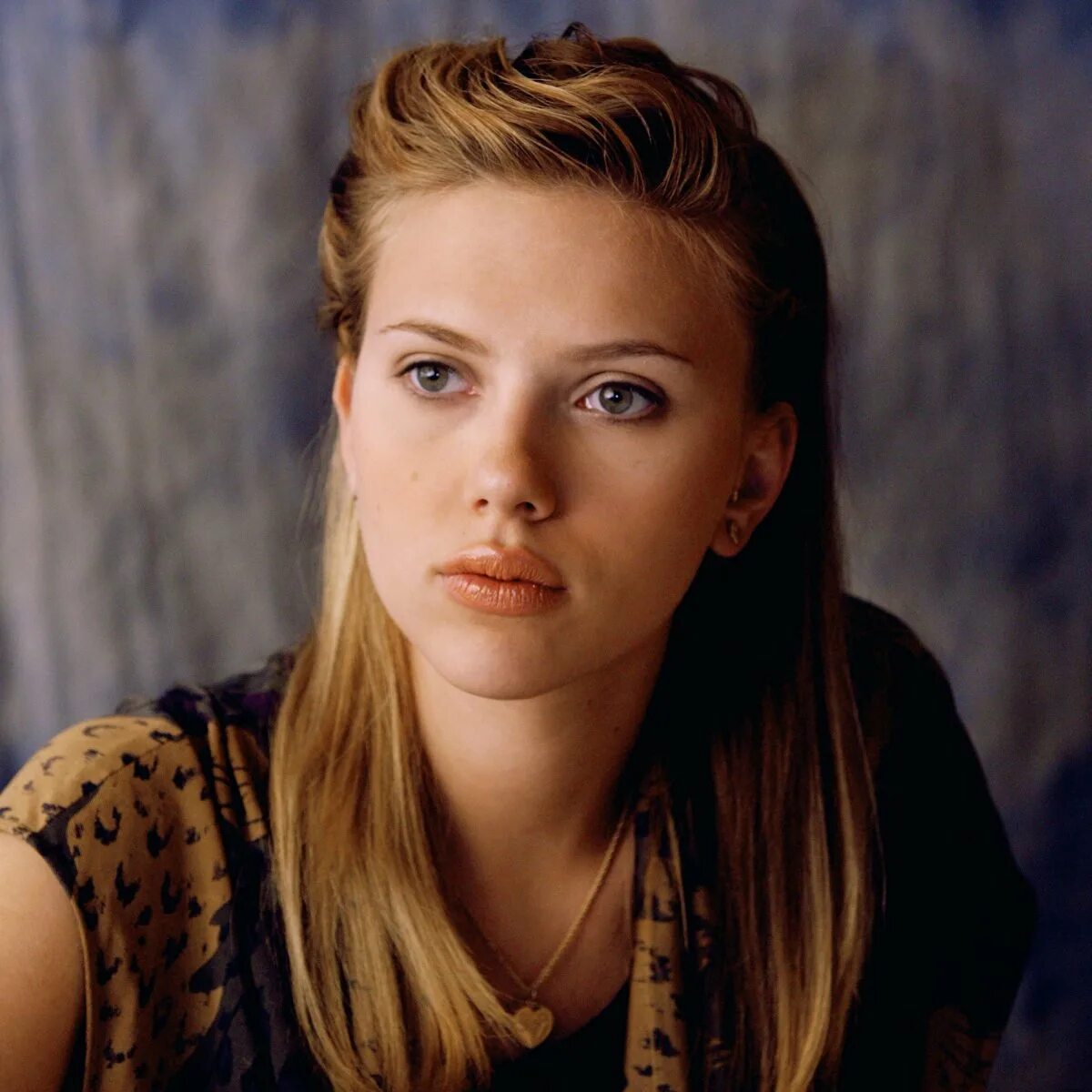 Скарлетт йоханссон фотосессии. Скарлетт Йоханссон молодая. Скарлетт Йоханссон в юности. Scarlett Johansson молодая. Скарлетт Йоханссон 1998.