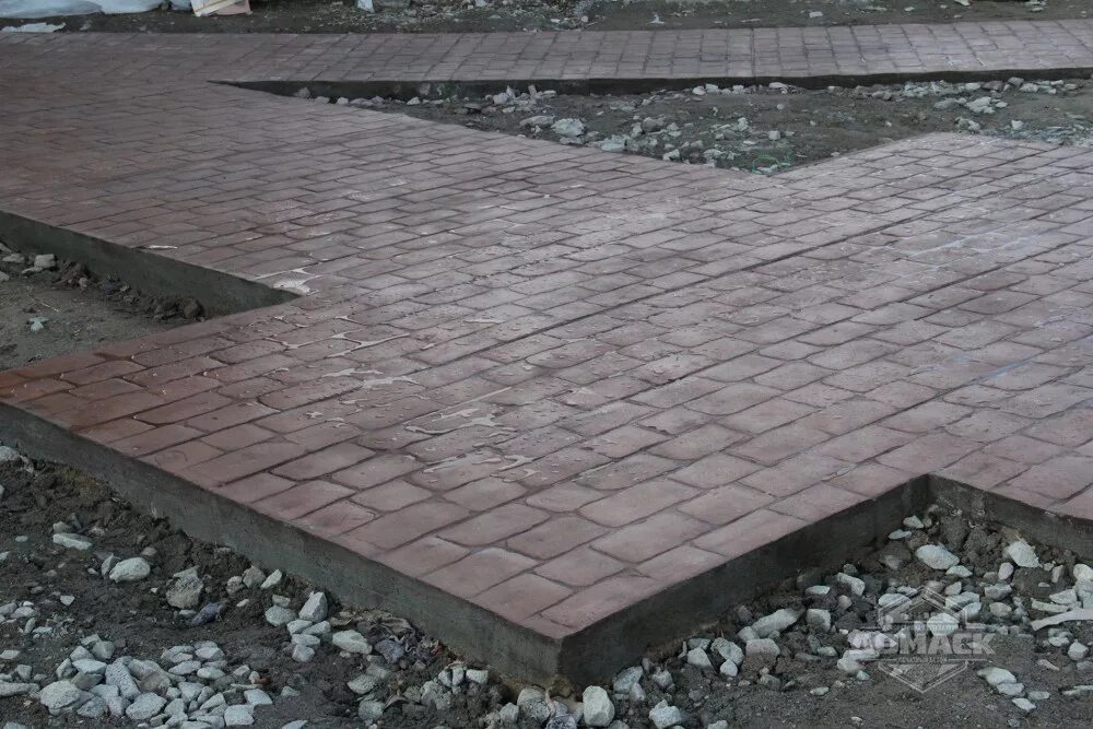 Разъединитель для печатного бетона. Эгео камень штамп. Лондонская мостовая печатный бетон. Печатный бетон веер. Прессбетон фото.