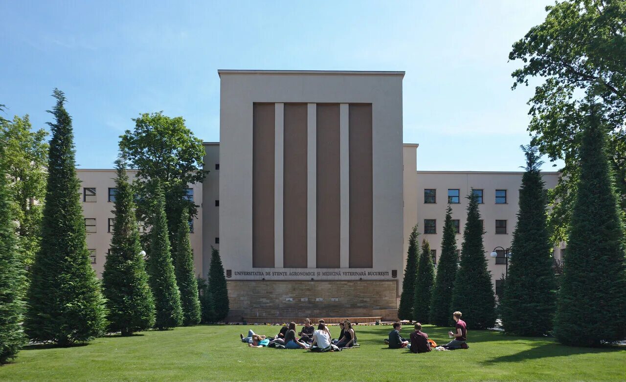 политехнический университет бухареста в румынии. ргау-мсха им тимирязева. москва ул кржижановского 17. институт сельскохозяйственных наук. бухарестский университет аграрных наук и ветеринарной медицины.