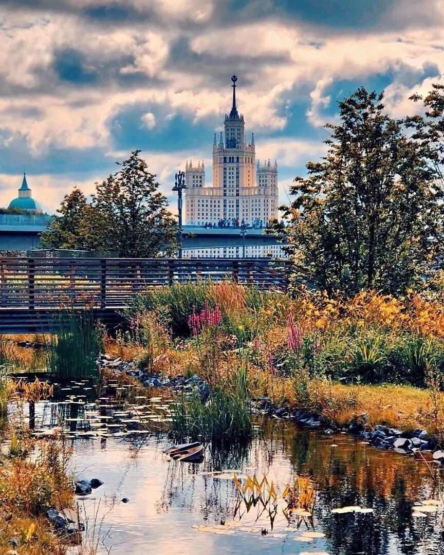 Д1 москва. Москва с москов сити вид. Виды москвы. Вдохновение городом москва. Вдохновение городом москва.