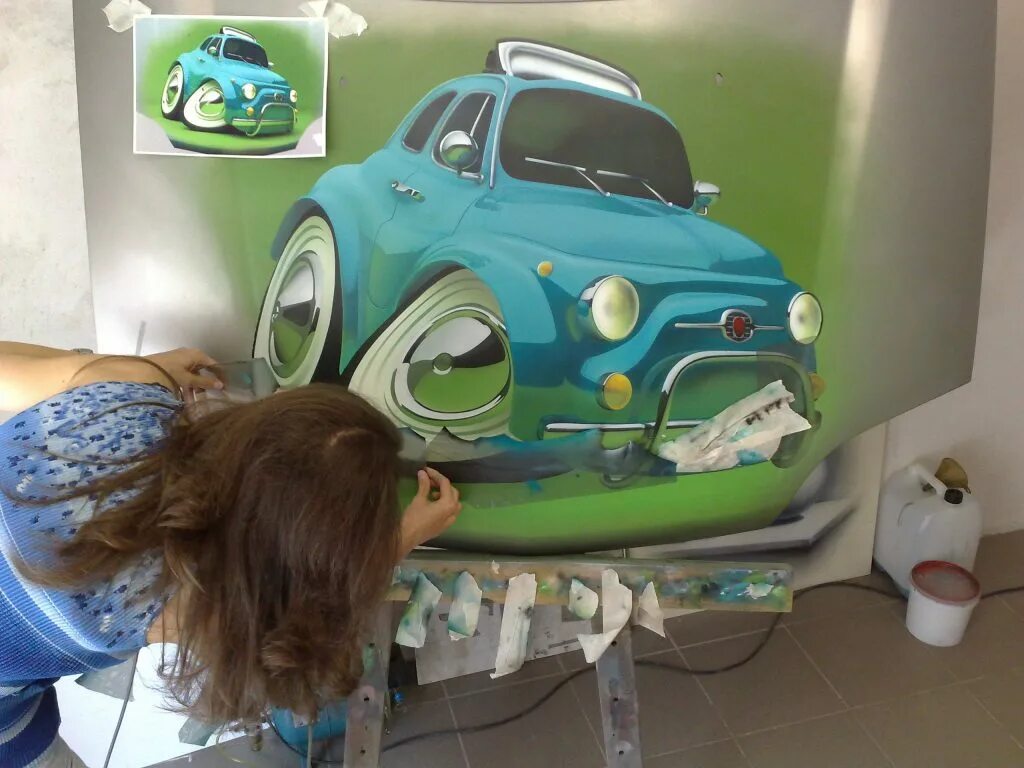 Аэрография на тойота хайлюкс. Обучение аэрографии. Рваный узор на авто. Обучение аэрографии. Художник аэрографист.