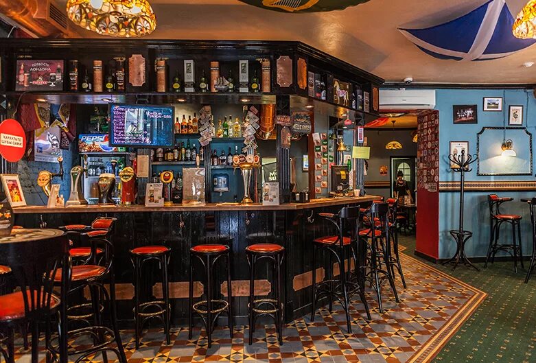 Харатс челябинск. Ирландский паб Harat's. Harats pub Ростов на Дону. Harat’s Irish pub в Ростове. Харатс паб Санкт-Петербург на Невском.