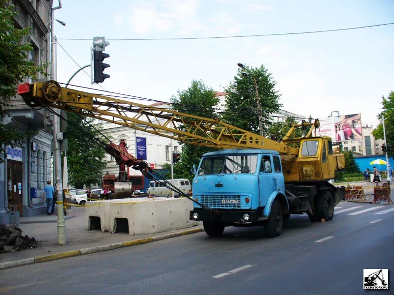 Кран смк. МАЗ-500 автокран СМК-10. МАЗ кран СМК 10. Автокран МАЗ 5334 СМК 10. МАЗ 500 СМК 10.