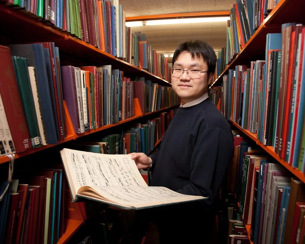 Работа музыкальной библиотеки. Библиотека нота. Научная музыкальная библиотека им. Hyundai card music library. Танеева.