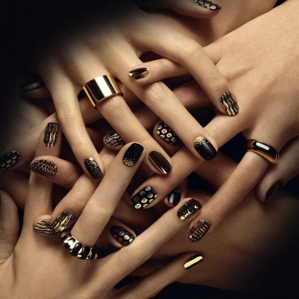 Маникюр стильно и дорого. Стильные шикарные ногти. Маникюр для женщины. Маникюр шикарный дизайн. Стильные дорогие ногти.