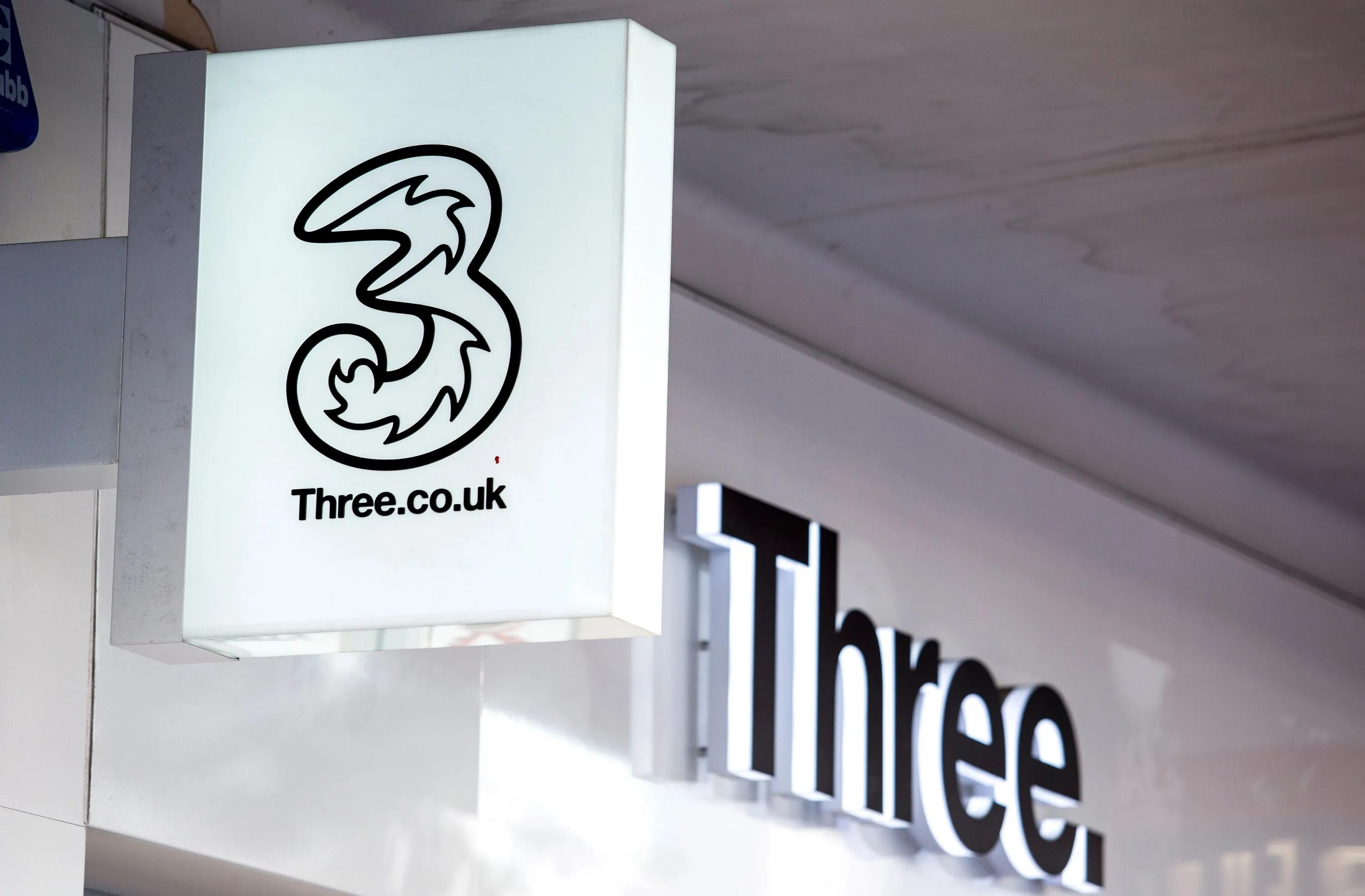 Компания three uk. Логотип 3. Three uk logo. Three uk лого. Three uk logo.
