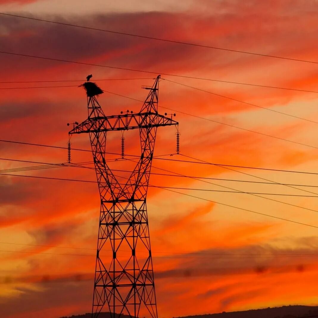 Фото электричество вокруг нас. Электроэнергетика. Лэп. Электроэнергия. Электричество поставщик.