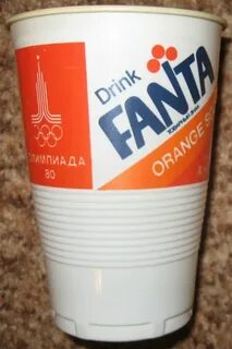 Фанта в стакане