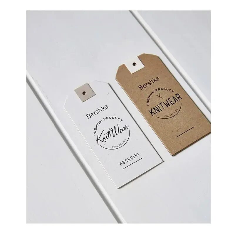 Этикетка фирменный стиль. Бирка минимализм. Дизайнерские бирки для одежды. Дизайн бирки для одежды. Необычные бирки для одежды.