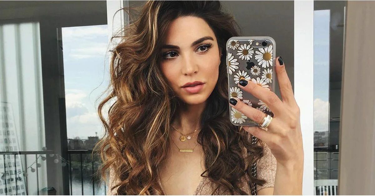 Perfect mirror. Perfect mirror. Зеркало готика. Perfect mirror. Perfect mirror.