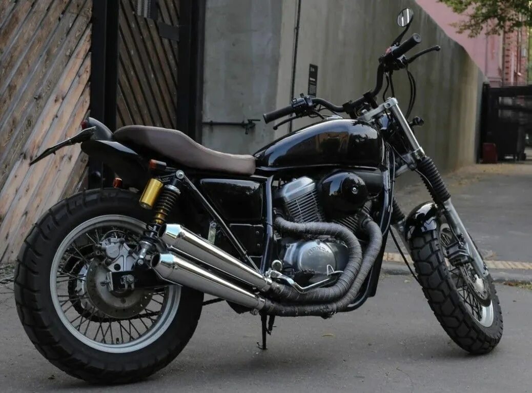Suzuki tempter st400. Laz 400. 400cc мотоцикл. Мотоцикл комбат 400. Мотоцикл honda shadow 400.