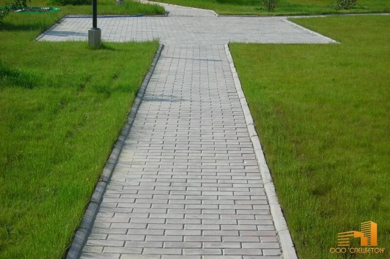 Бордюр-уголок пластиковый 3м за 663 руб.