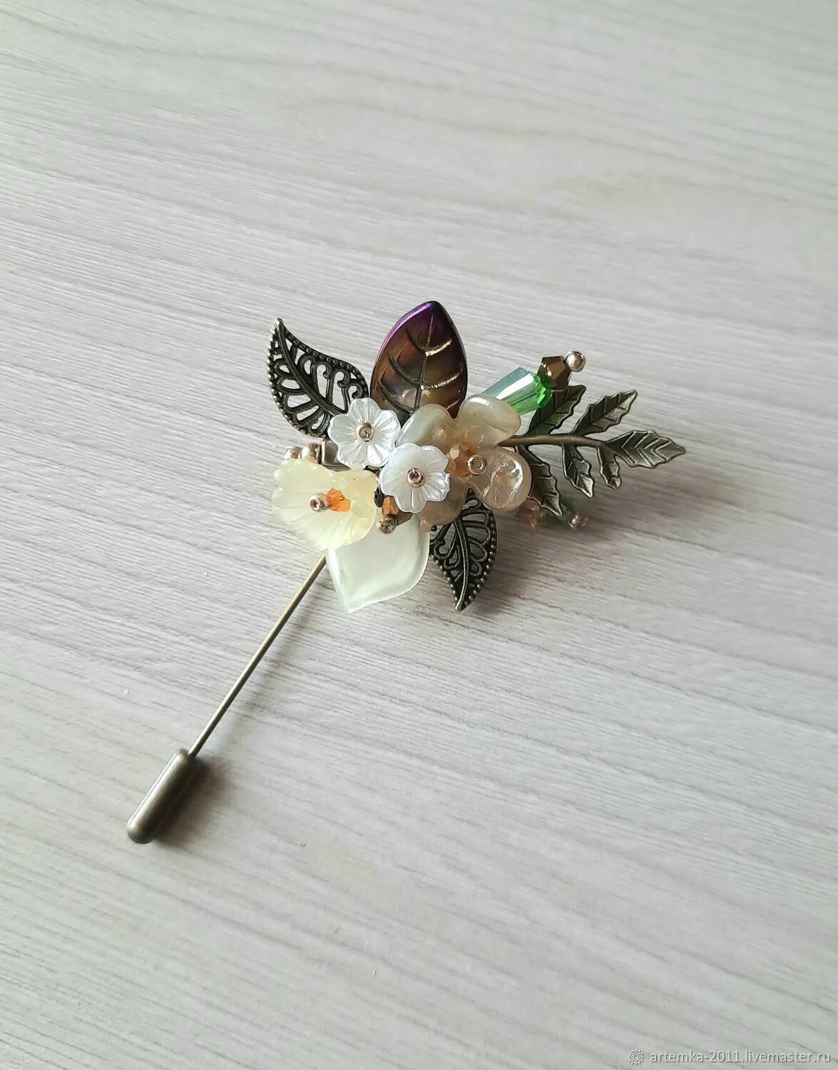 Серебряная брошь игла. Замочек для броши. Булавка игла для броши. Брошь шприц. Брошка на игле.