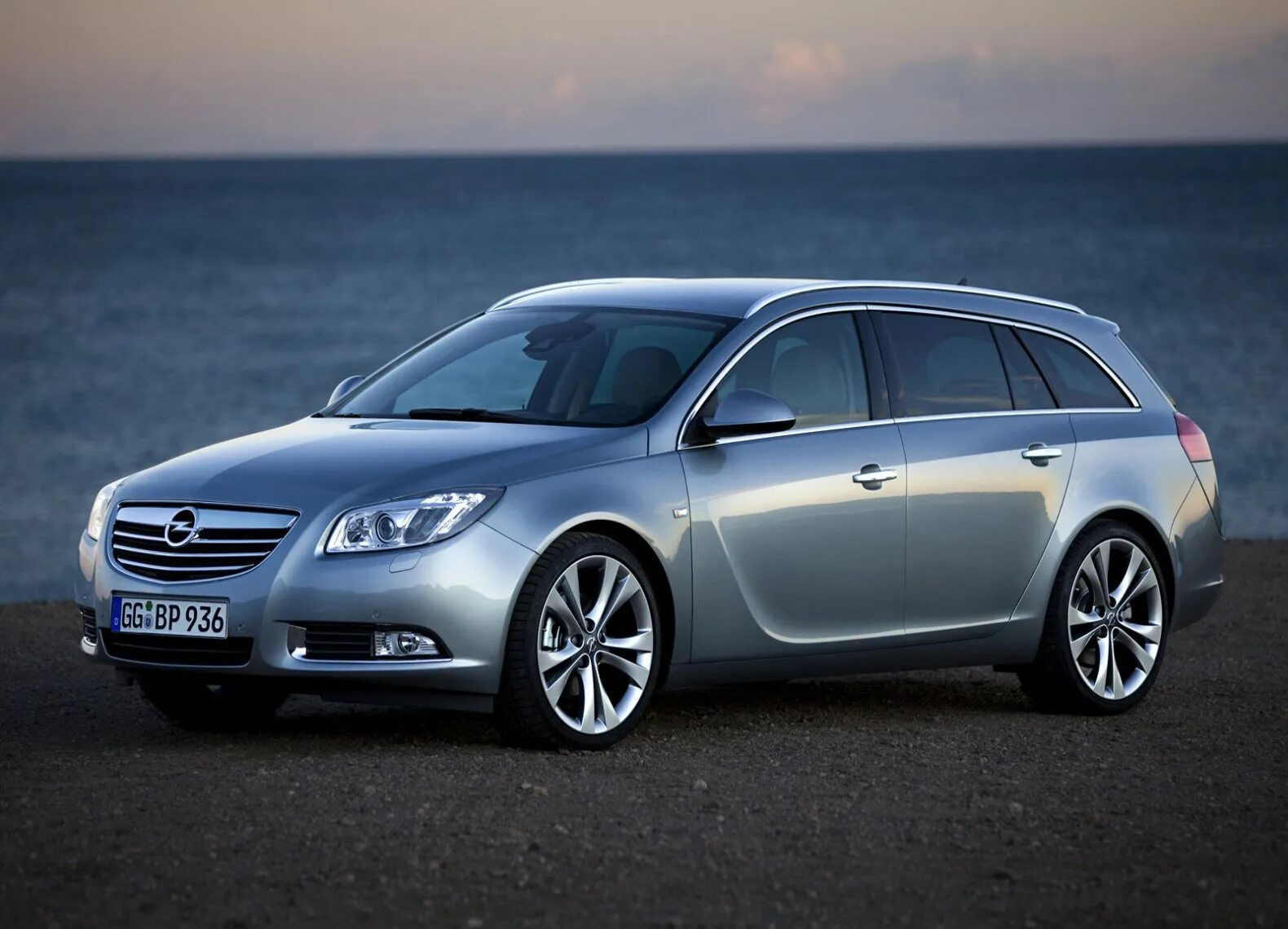 Опель Инсигния универсал. Опель Инсигния 2008 универсал. Opel Insignia Sports Tourer. Opel Insignia Sports Tourer 2013. Opel insignia sports