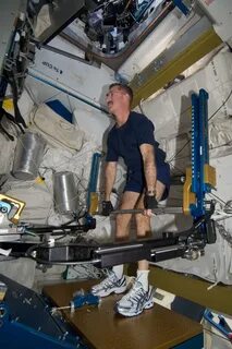 Ремонт на космонавтов