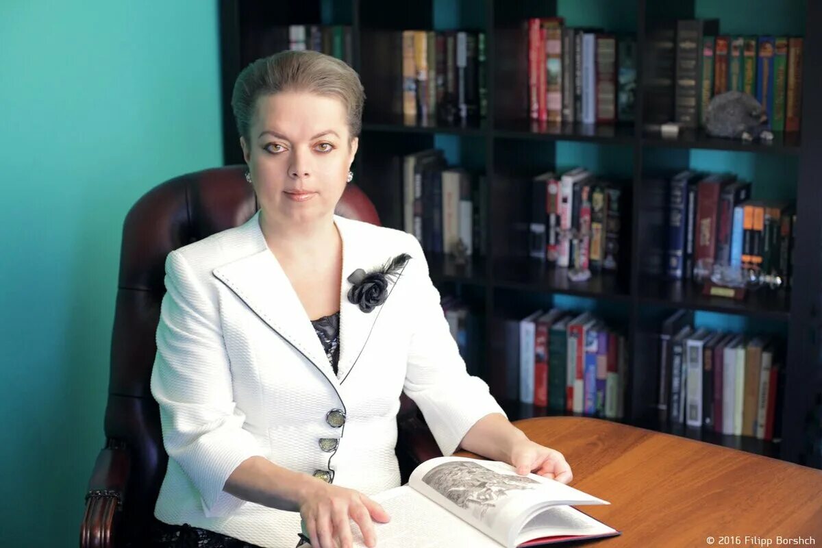 Кирьянова эссе. Анна валентиновна кирьянова психолог. философ психолог анна кирьянова. психолог кириенко анна. анна киреева дзен.