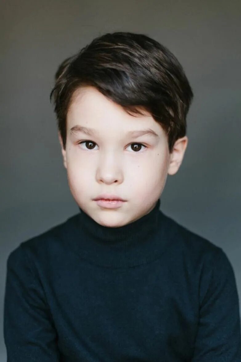 ребенок папа казах. казах и русская семья. ребенок папа казах. позитивное воспитание ребенка. мужчина с малышом азиат.