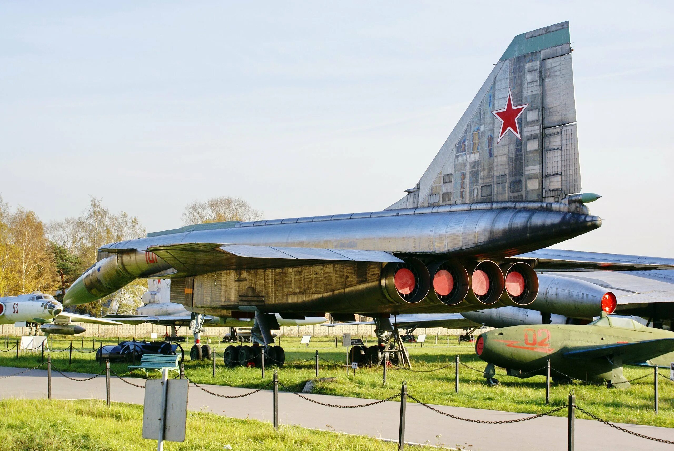 Самолет сотка. Т-4 бомбардировщик. Сверхзвуковой бомбардировщик т-4 сотка. T4 сотка. Т4 в Монино.